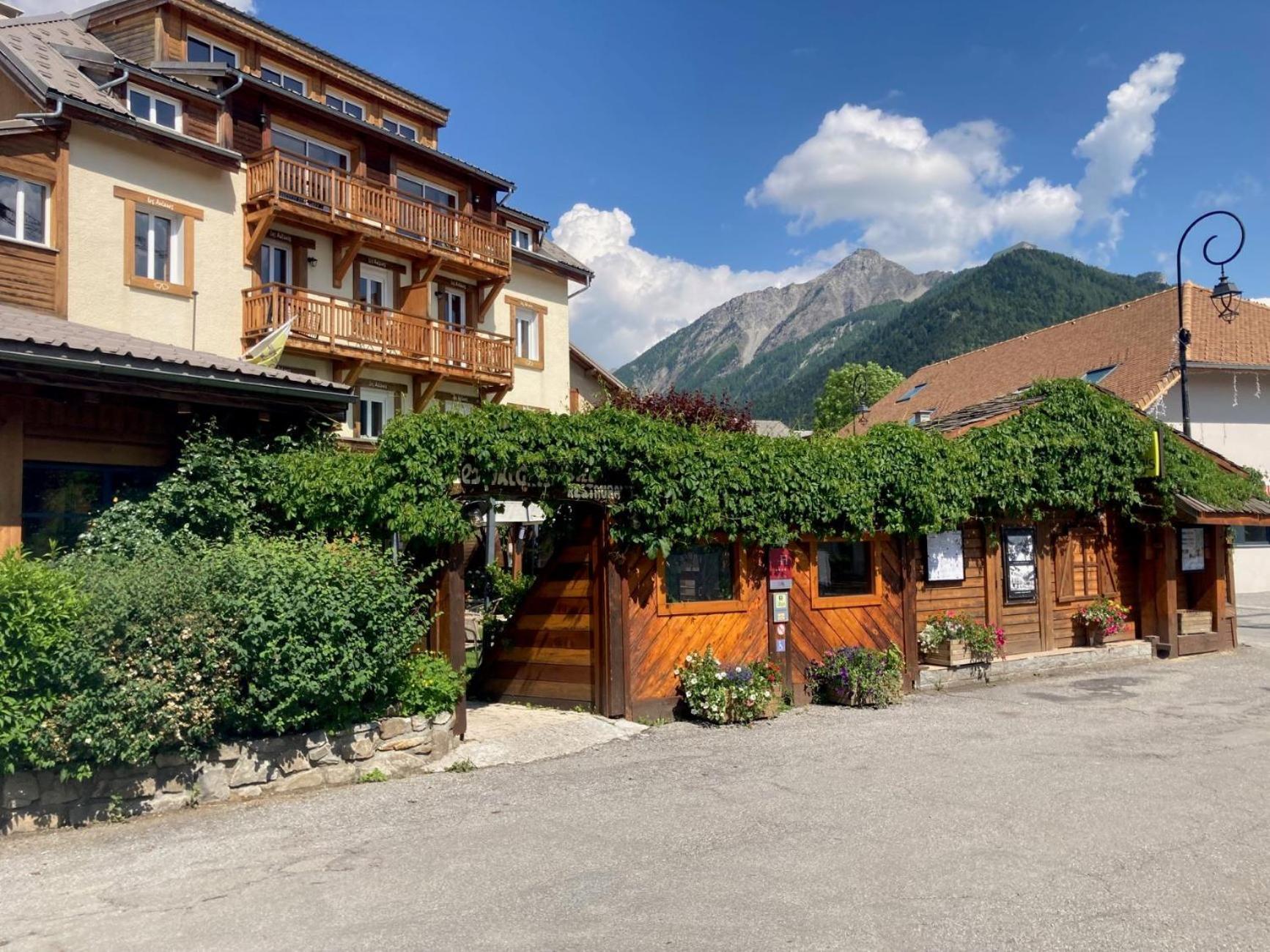 Hotel Les Autanes Spa-Balneotherapie & Restaurant Ancelle Buitenkant foto